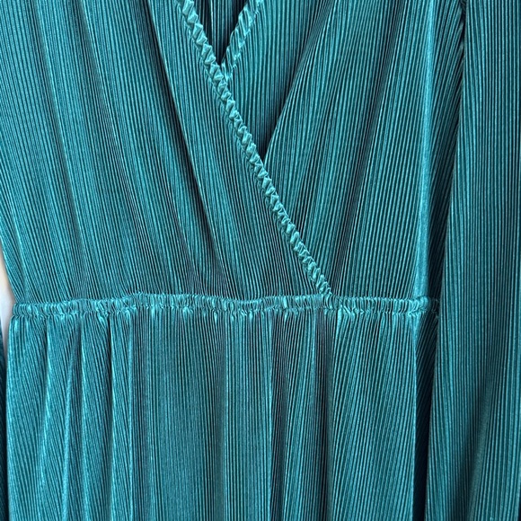 Baltic Born Deep Green Velvet Maxi Dress Size Medium - Picture 5 of 6